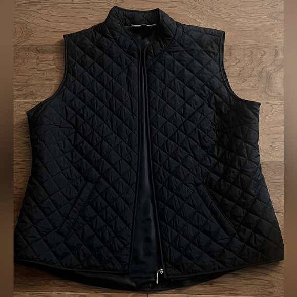 Karen Scott Black Quilted Vest - Picture 2 of 6